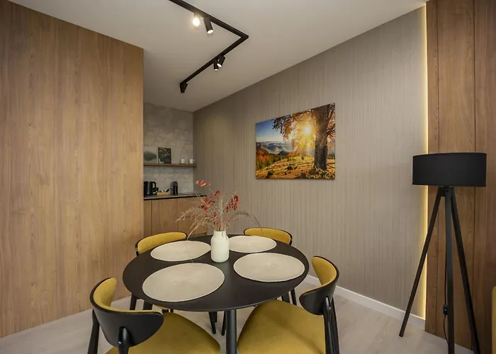 Sky Hill Шклярська Поремба