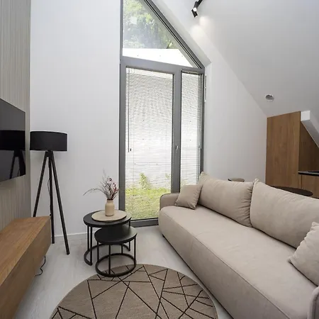 Апарт-отель Sky Hill 4*